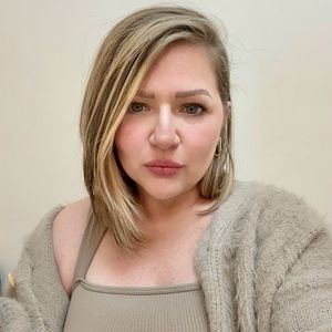 Meet your Posher, Joylyn